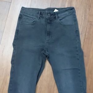 Gray high waisted skinny ankle jeans 28